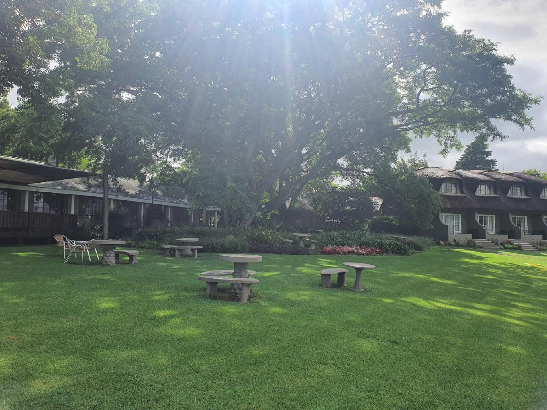 The Nest Drakensberg Mountain Resort Hotel Champagne Valley Exterior photo