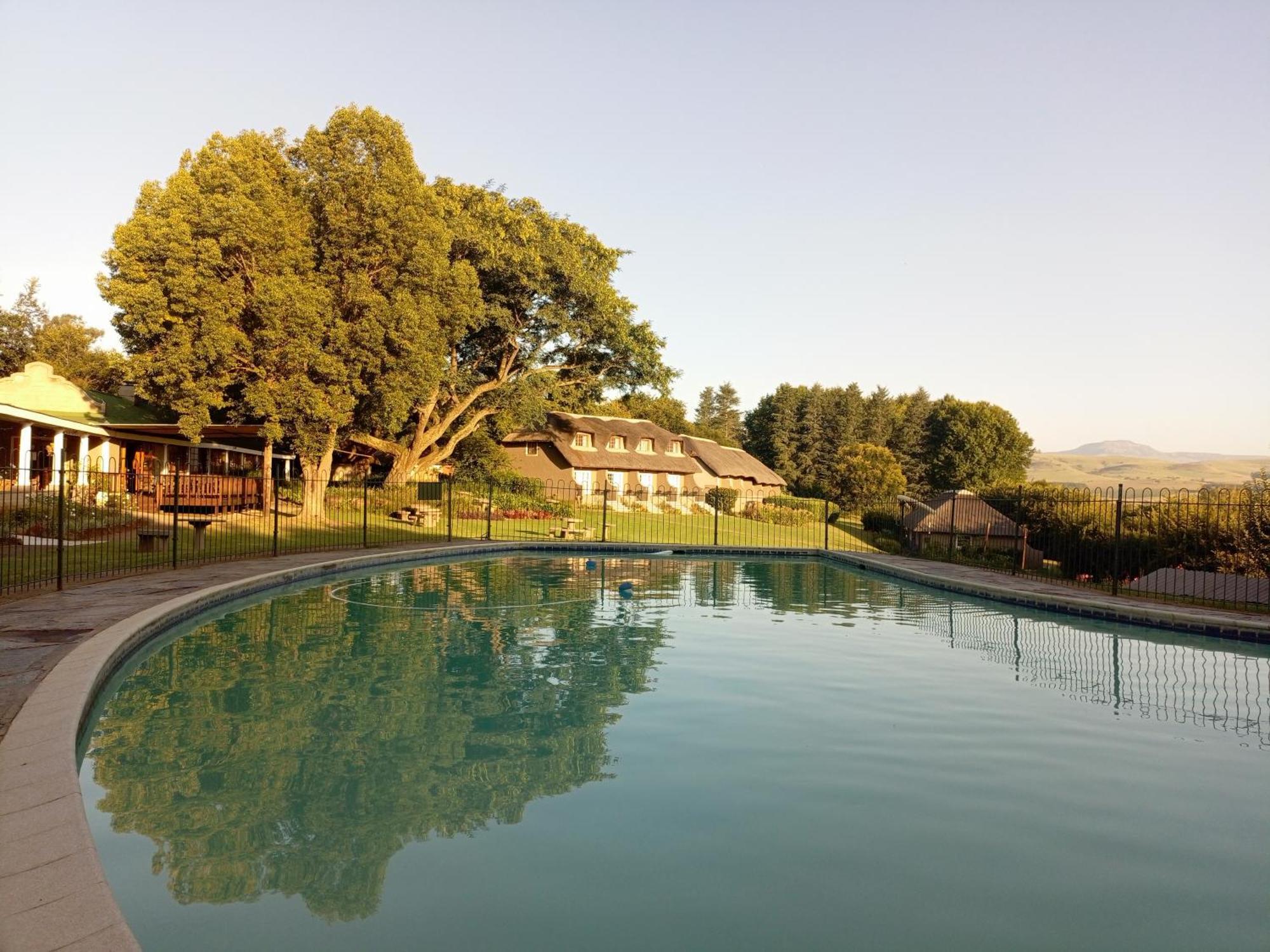 The Nest Drakensberg Mountain Resort Hotel Champagne Valley Exterior photo